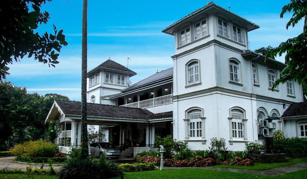 Manor House Hotel Kandy Exterior photo