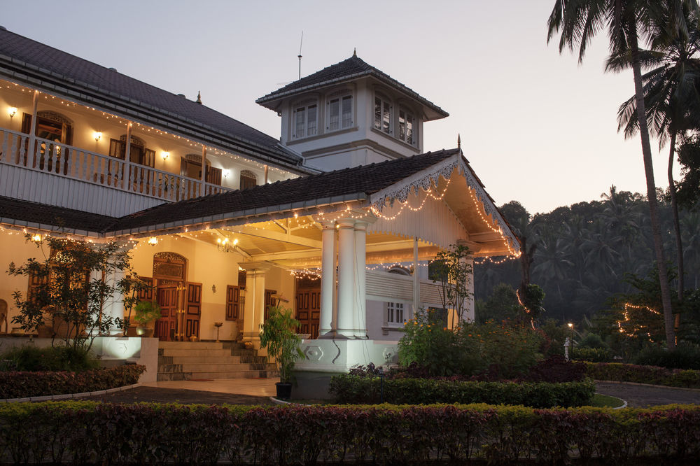 Manor House Hotel Kandy Exterior photo